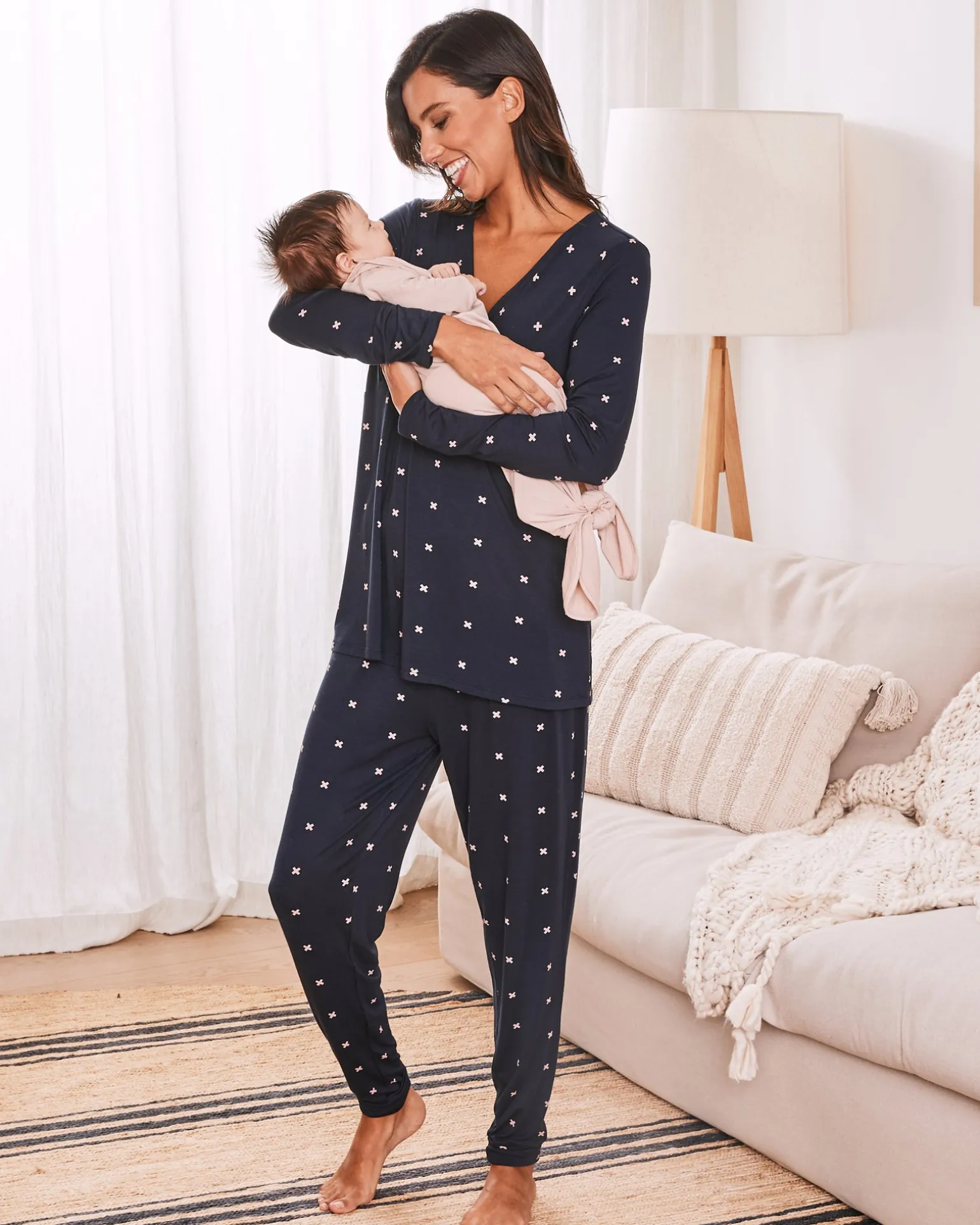 Vivian 3-Piece Maternity & Nursing Pajama Set with baby blanket